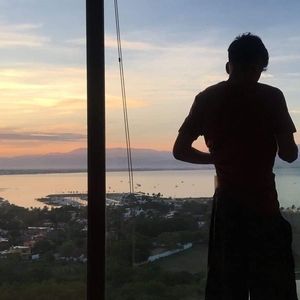 Meet your Posher, Luis